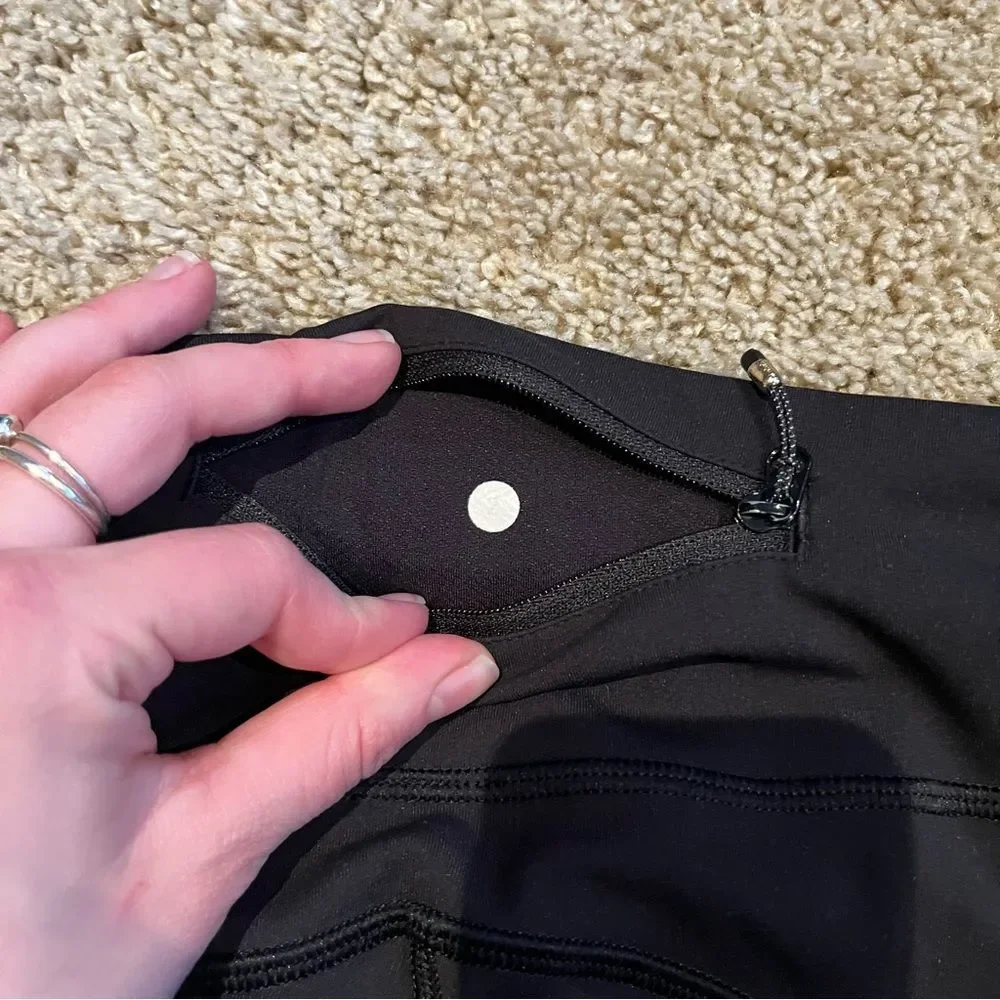 Lululemon Black 28